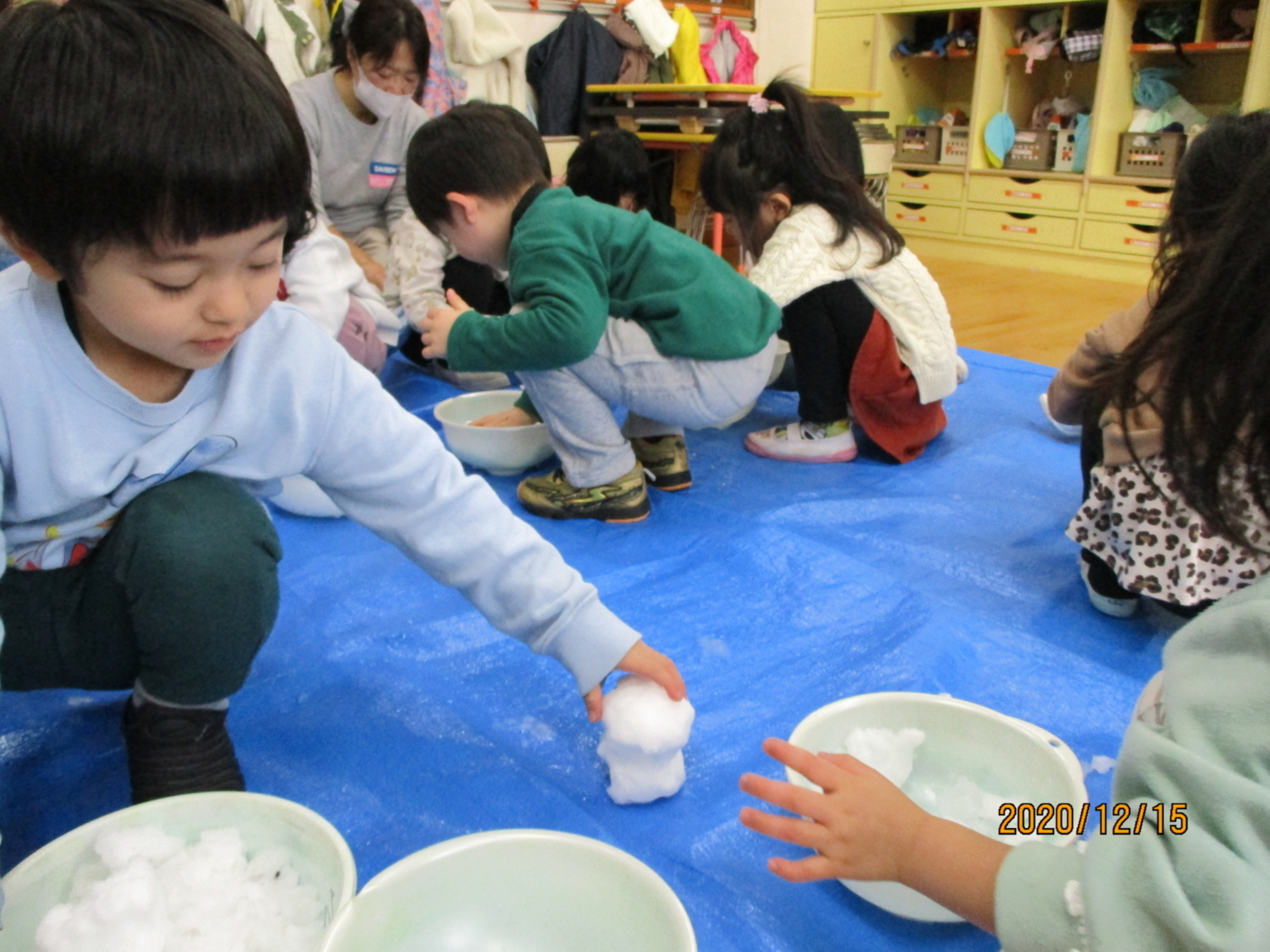 雪が降った～！ なでしこ青空保育園